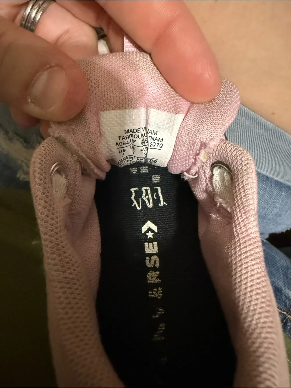 Converse soft pink